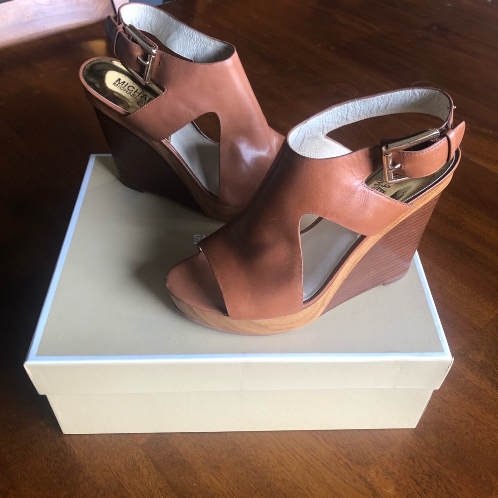 Michael Michael Kora Josephine Wedge